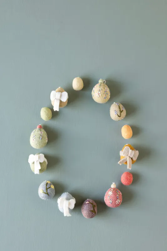 Gry&Sif PÅSKE-EGG m/Brodering